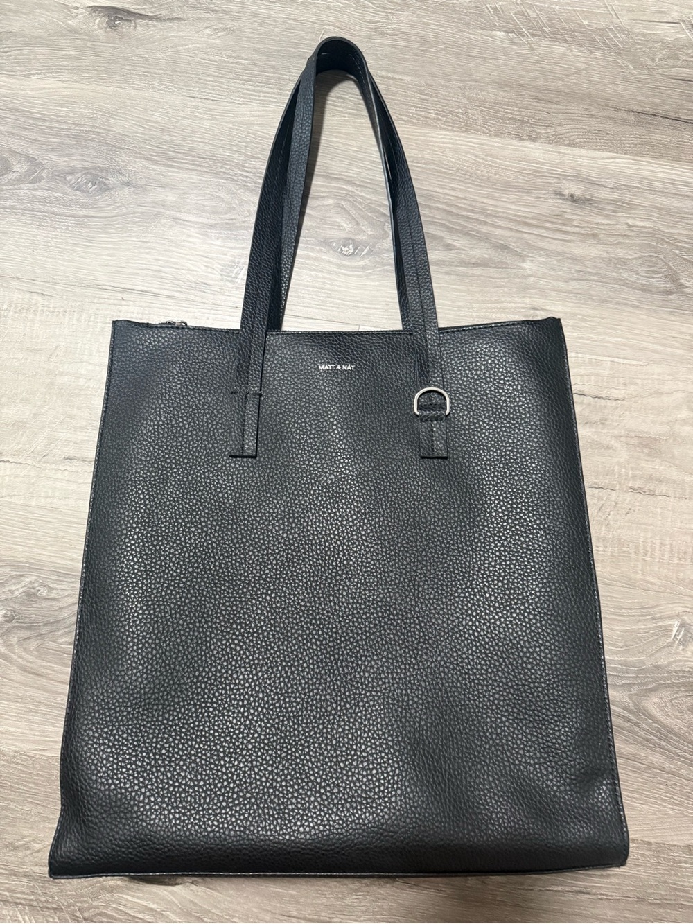 Matt & Nat Black Pebbled Messenger Tote